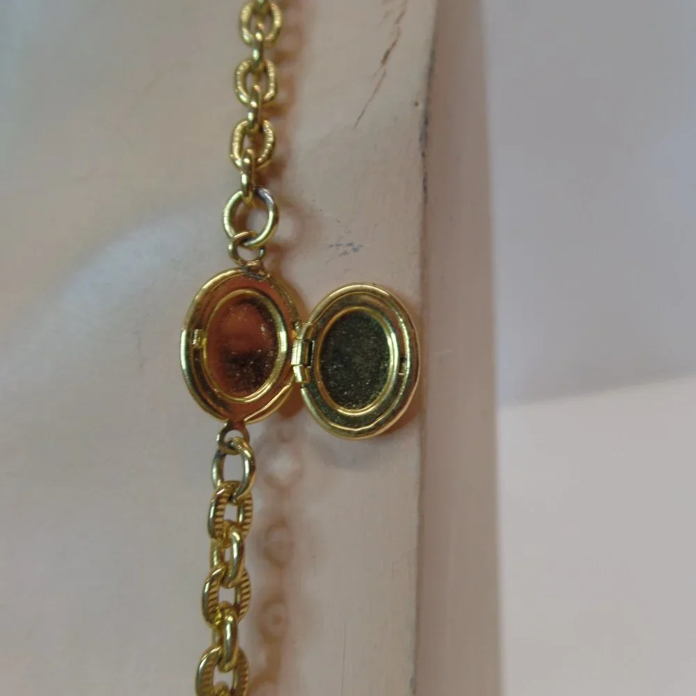 Unbranded Goldtone 3 Mini Charm Necklace 24" Long - Picture 5 of 9